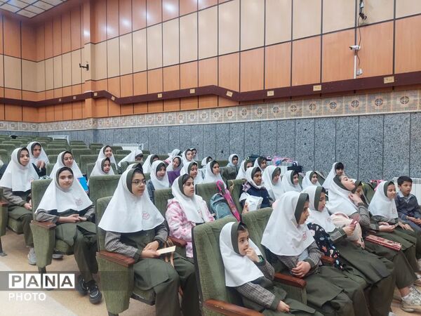 تعلیم و تربیت بی‌مرز، روایتی از کلاس پنجم گل‌سرخ لالجین