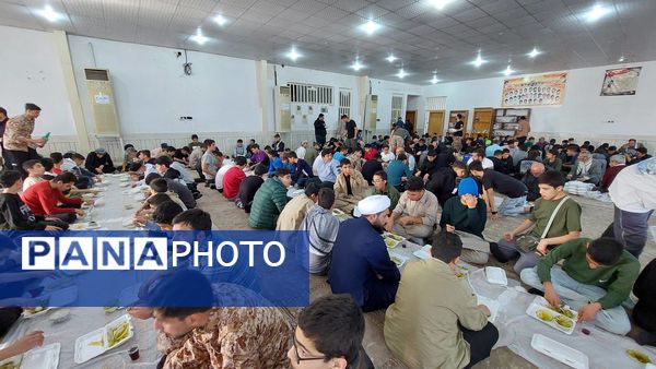 سفر به سرزمین نور؛ روایت دانش‌آموزان از حماسه‌های دفاع مقدس