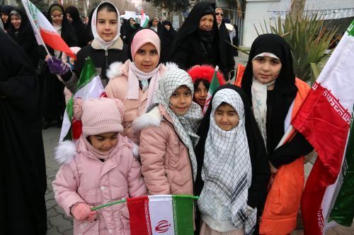 حضور پرشور مردم انقلابی شهرستان گلپایگان در جشن پیروزی چهل و ششمین سالگرد انقلاب اسلامی ایران