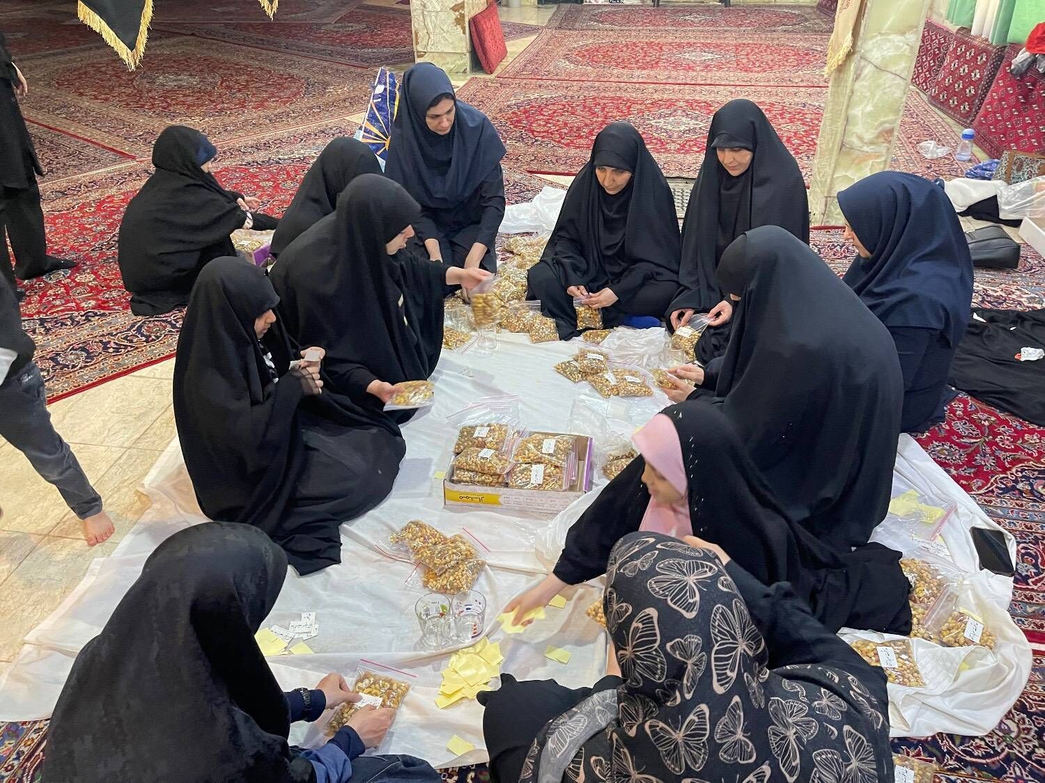 حماسه بانوان پایتخت در قلب محلات/
رشد ۴۰۰ درصدی خدمات مشاوره‌ای و مشارکت ۱۳۵۰ کنشگر محلی در دوران جنگ تحمیلی