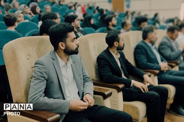 عصر شعر غدیر نصیرشهر با حضور شاعران کشور
