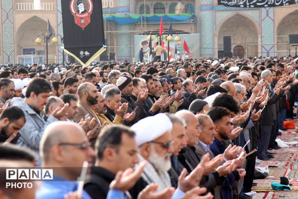 برپایی باشکوه نماز عید فطر در یزد