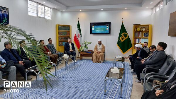 دیدار مسئولان امور تربیتی آموزش و پرورش شیروان با امام جمعه تربیتی 