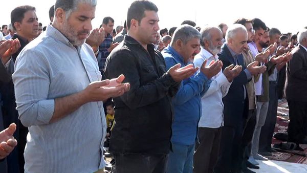 اقامه نماز عید سعید فطر در بهاباد