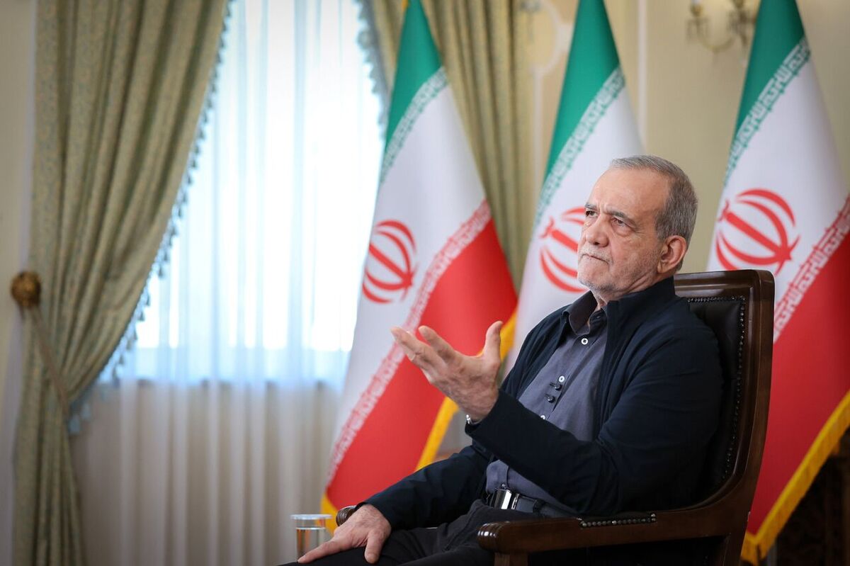 دولت با شهادت رهبری پشتوانه بزرگی را از دست داد/ باید پُست‌ها را به افراد شایسته بدهیم
