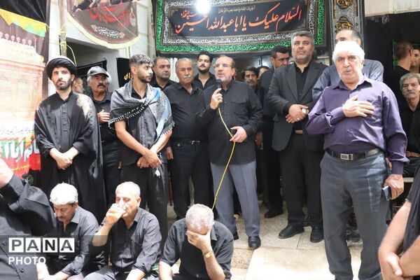 طنین نماز ظهر عاشورا در ساوجبلاغ