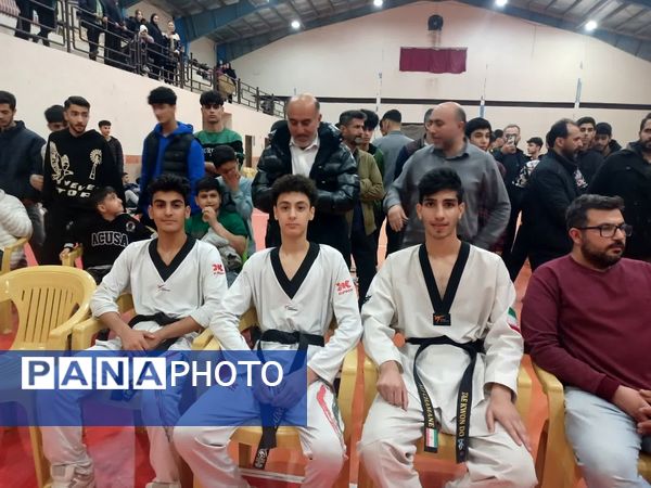 مسابقات تکواندو لیگ نوجوانان پسر در مازندران