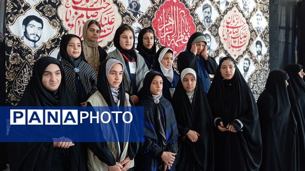 حضور دانش آموزان در نماز جمعه کاشمر