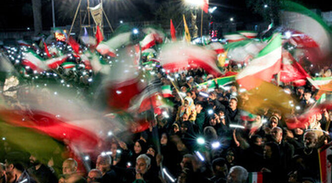 وقتی زمین سیمرغ، صدای یکپارچگی ملت را طنین‌انداز می‌کند