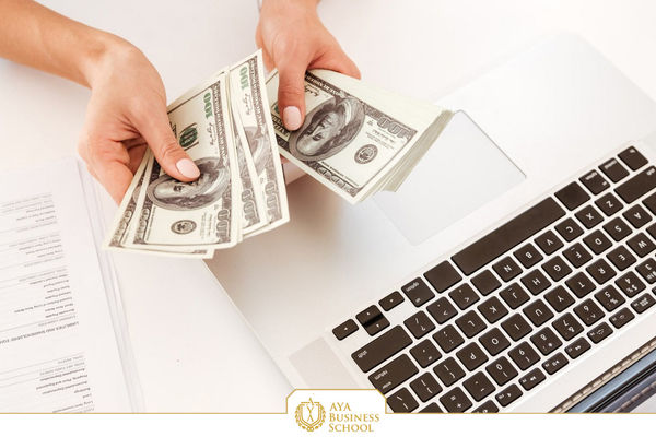 دسترسی به اینترنت، زمینه حضور پررنگ‌تر زنان در مشاغل آنلاین را ارائه کرده است