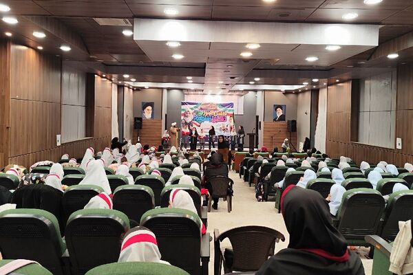 برگرازی مراسم گرامیداشت روز دانش‌آموز با حضور پرشور آینده‌سازان ملاردی