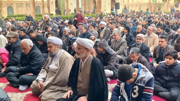 اقامه نماز پرفیض جمعه در سمنان