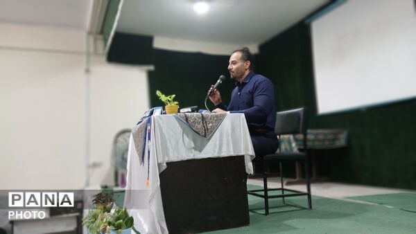بازدید از کانون بعثت و جلسه هم اندیشی شهردار با پانای ها