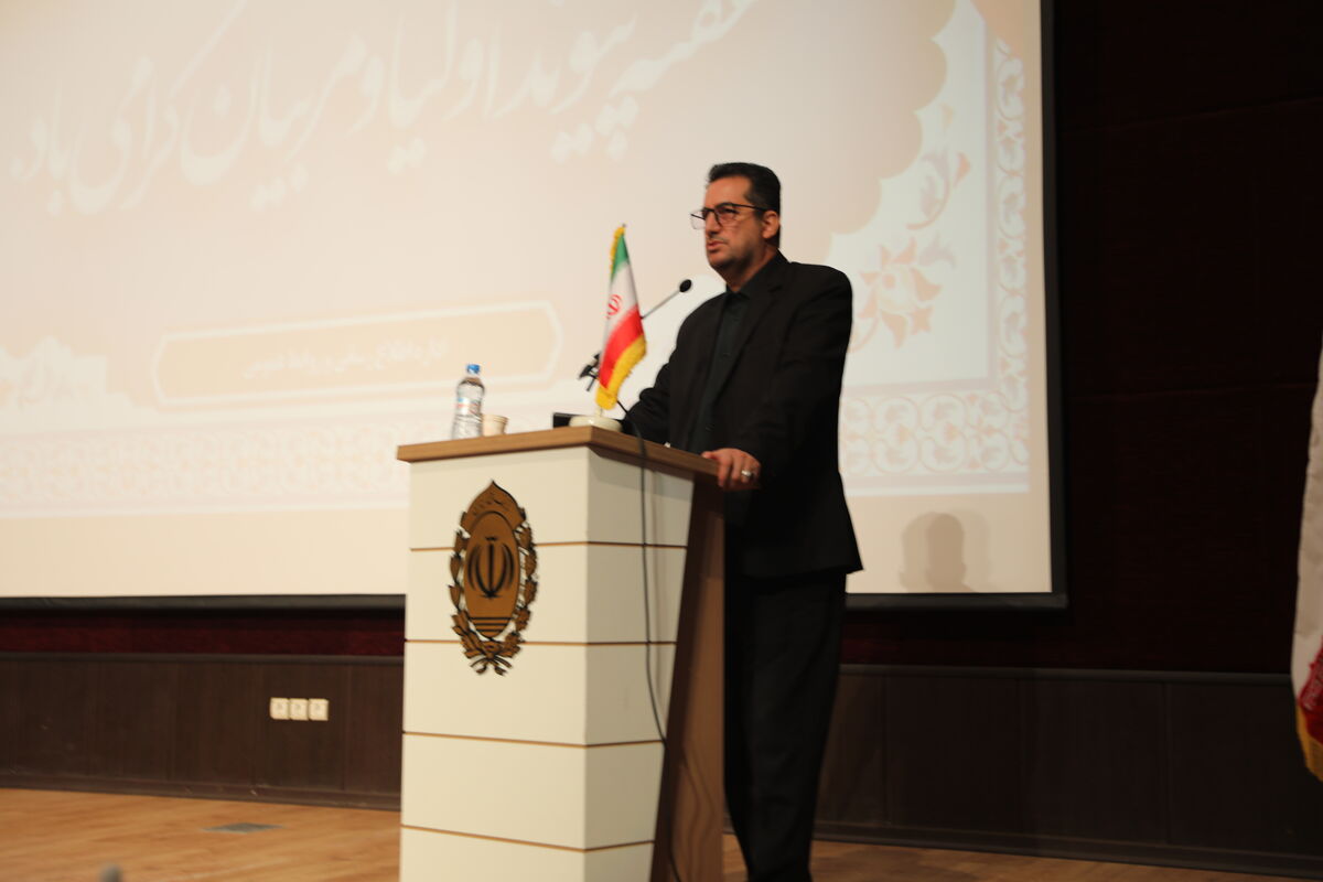 استمرار تربیت اجتماعی و اخلاقی فرزندان از خانواده به مدرسه منتقل می‌شود
