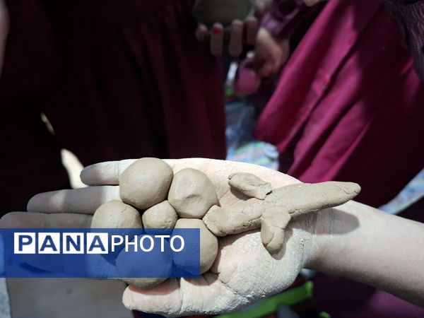 شوق یادگیری دانش‌آموزان پایه چهارم در ساخت وسایل سفالی