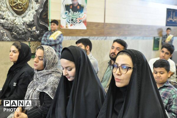 گرامیداشت شهدای والامقام و افتتاح زمین چمن مصنوعی و اتاق ورزش دبیرستان منتظرین شاهد ورامین