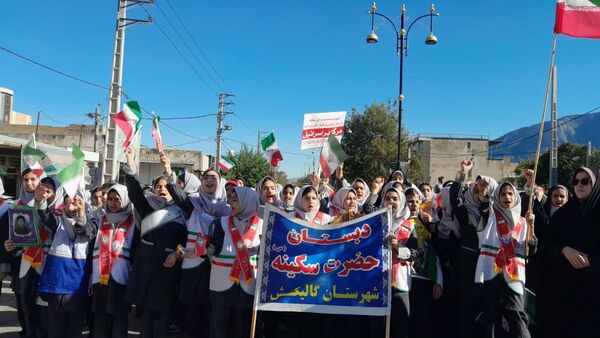 حضور پرشور مردم گالیکش در راهپیمایی 13 آبان