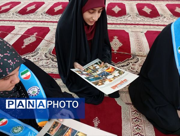 معرفی بسته فرهنگی ایرانمون در جمع معتکفین