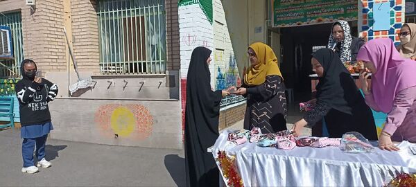 تقدیر از دانش‌آموزان برتر علمی در بیرجند