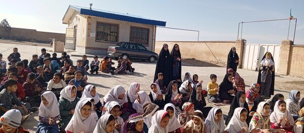 جشن دهه فجر در مدرسه شهید معتمدی