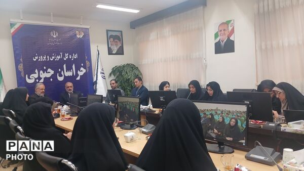 آیین تجلیل از برگزیدگان جشنواره «نوجوان سالم» و طرح «یاریگران زندگی»