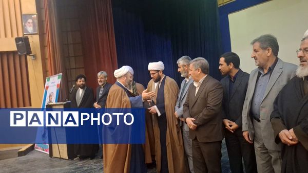 امام جمعه جدید تاکستان معرفی شد