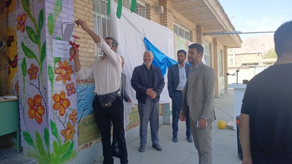 جشن جوانه ها در دبیرستان نمونه دولتی شهید حاج قاسم سلیمانی بن 