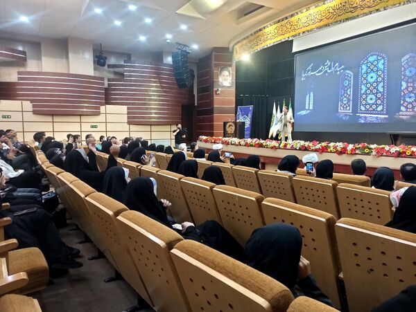 سی و دومین جشنواره فرهنگی هنری قرآن و عترت در مشهد برگزار شد