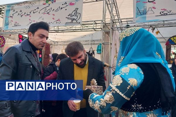 جشنواره ایرانشناسی در دبستان قلنبر ناحیه 2 شهرری 