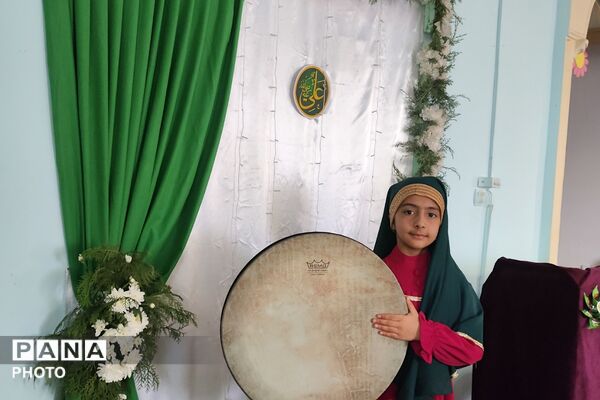 اجرای ویژه‌برنامه‌های فرهنگی و شاد برای کودکان به همت گروه جهادی ندای رسا در عید غدیر