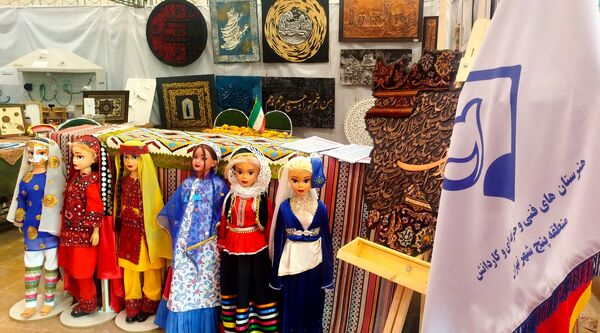 حضور پررنگ هنرستان‌های منطقه پنج تهران در نمایشگاه کارنمای تحول هنرستان‌های شهر تهران