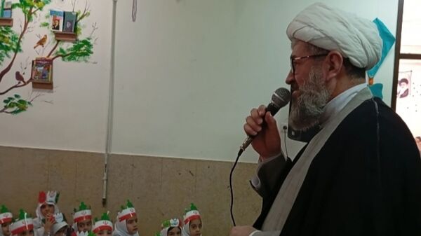 قاب‌های خبری از مراسم زنگ انقلاب در دبستان بوستان شهرستان بن