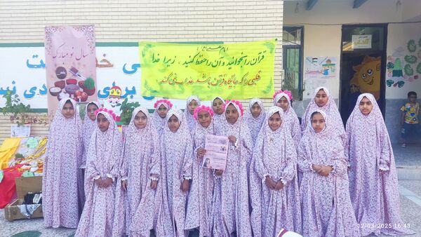 روزه اولی‌های دبستان مولوی فین، مهمانان ویژه‌‌‌ سفره افطار