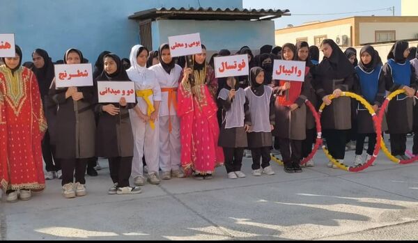 هفته «تربیت بدنی» در دبیرستان نمونه دولتی عترت شهرستان جاسک