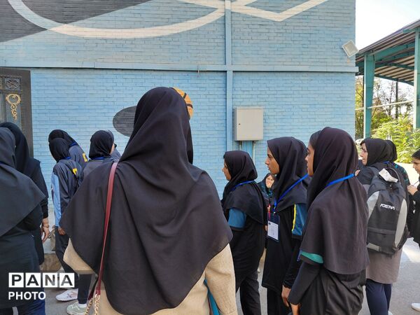 پذیرش و هماهنگی تیم های دانش اموزان دختر از مناطق روستایی و عشایری سراسر کشور
