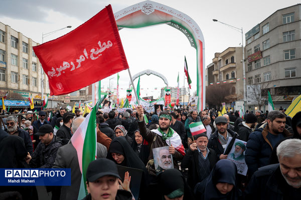 راهپیمایی ۲۲ بهمن در تهران