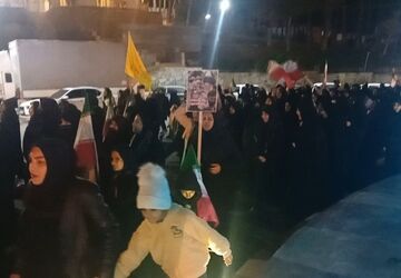 حضور پرشور الیگودرزی‌ها در خونخواهی رهبر شهید و بیعت با رهبر جدید