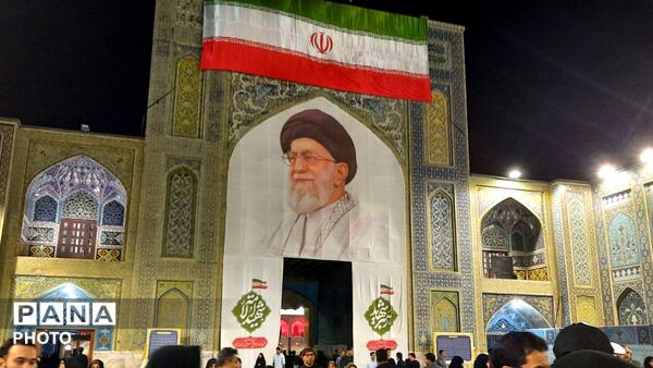 زیارتی دلچسب در حرم امام مهربانی ها با عطر شهدای میناب