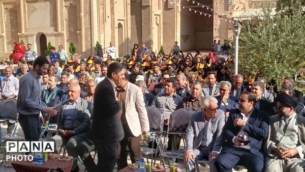 ساوه،  قلب مرکزی ایران