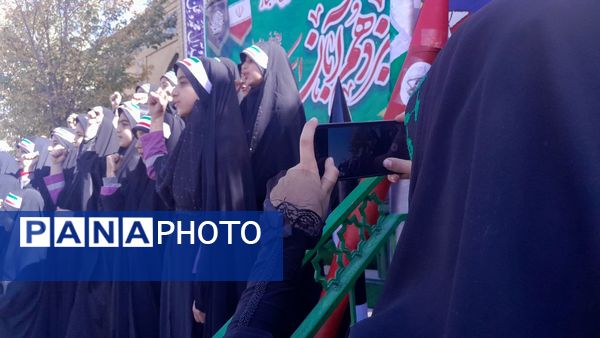 راهپیمایی باشکوه ۱۳ آبان در شهرستان بن 