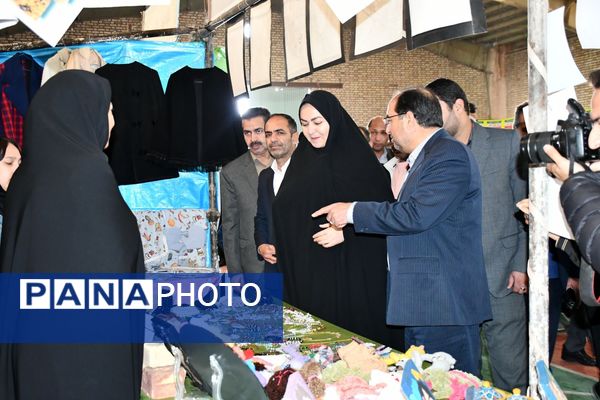  جشن "ایران مون" در مدرسه شهید اتحادی مه ولات