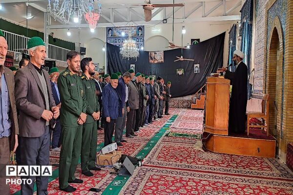 اقامه نماز جمعه در آخرین هفته  ماه مبارک رمضان در شهر بار نیشابور