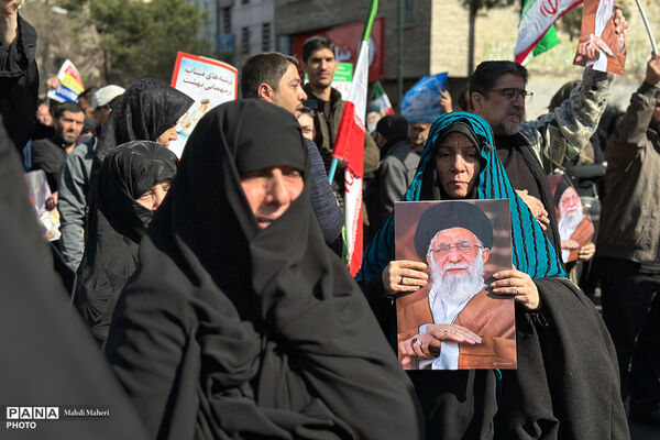 راهپیمایی اقتدار بعد از نماز جمعه - مصلای تهران -2