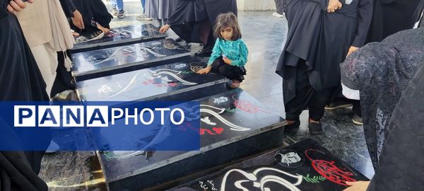 همایش پیاده‌روی خانوادگی به‌مناسبت هفته دفاع مقدس در نیشابور