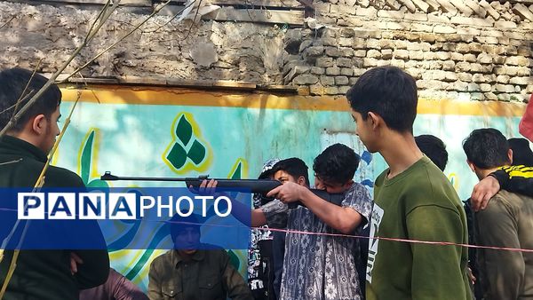 روز اول از مسابقات تیراندازی شهید سبحانی فر و شهید علی آبادی در دبیرستان شاهد ابوذر غفاری 