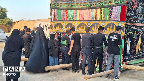 شکوهِ سوگ در پناهِ قدمگاه علی (ع)؛ نخل‌گردانی، بازخوانیِ پیوندِ عشق و ارادت