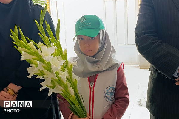 ادای احترام به شهدا و تجلیل از مربیان بهداشت در خراسان شمالی