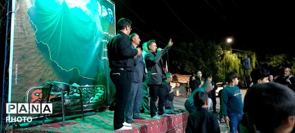 عزاداری و زنجیر زنی  شب هفتم ماه محرم در حسینیه شهدای شهر بار  