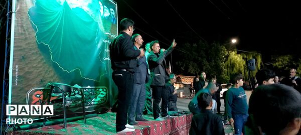 عزاداری و زنجیر زنی  شب هفتم ماه محرم در حسینیه شهدای شهر بار  