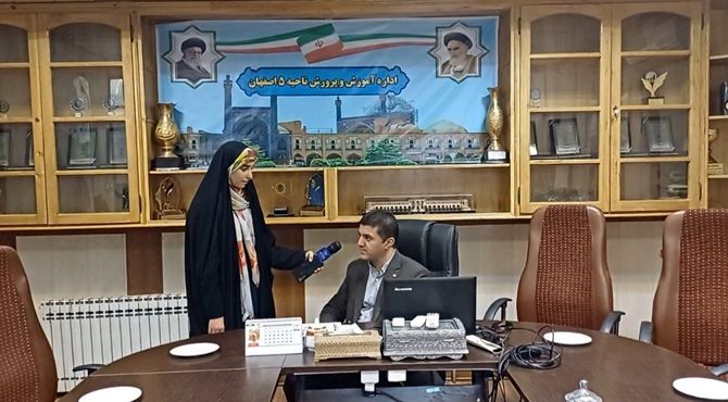 ناحیه ۵ اصفهان رتبه اول را در یازدهمین جشنواره نوجوان خوارزمی استان اصفهان کسب کرد